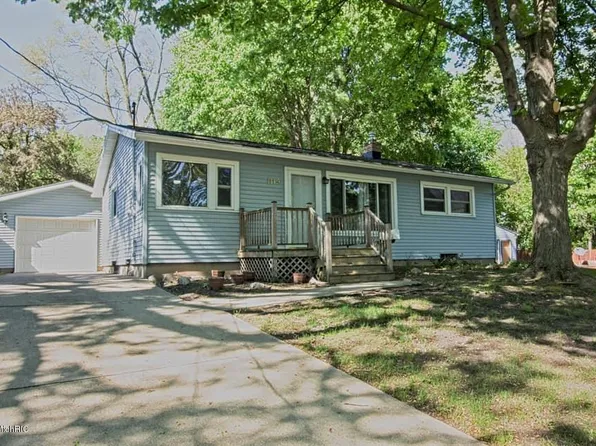 1119 Kentwood St NE, Grand Rapids, MI 49505