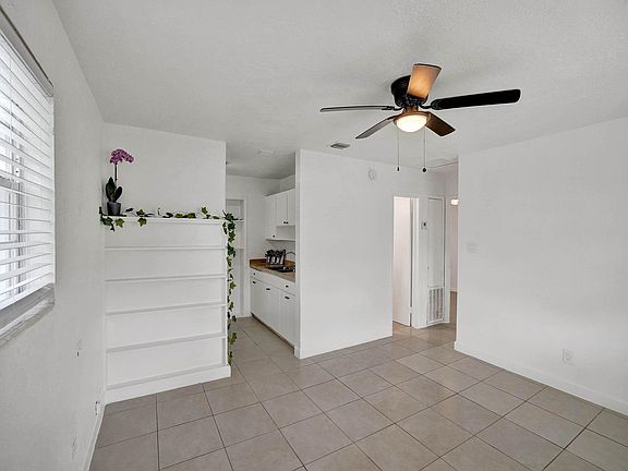 3rd image of 2309 NW 14th Court