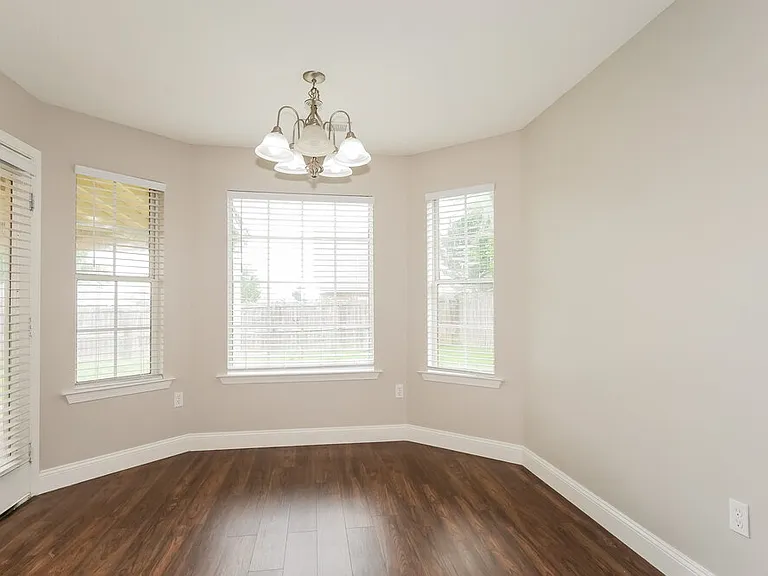 145 Penny Ln — Photo 7