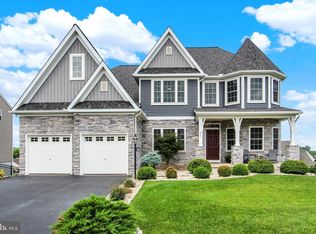 445 Hollyhock Dr, Manchester, PA 17345