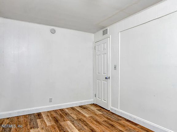 3rd image of 1265 W 26th St #3