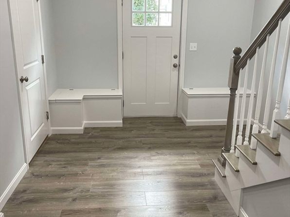 160 Franklin St, Fall River, MA 02720