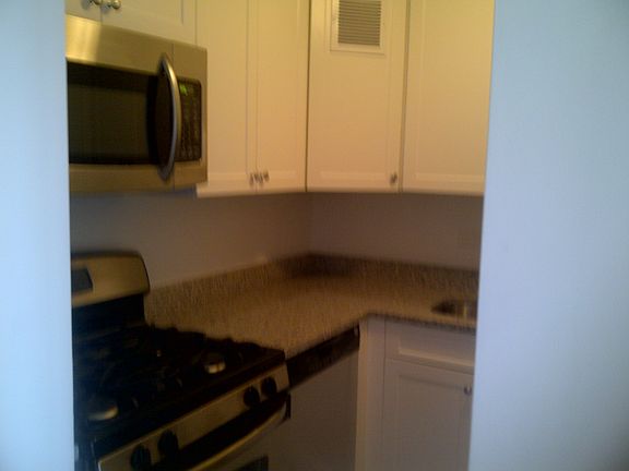 3rd image of 70 W 95th St APT 22E