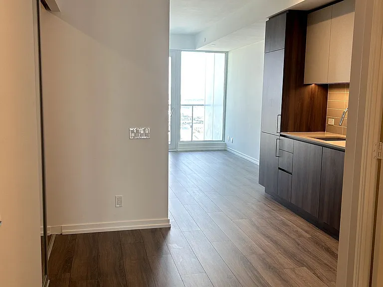 7890 Jane St #5207 — Photo 8