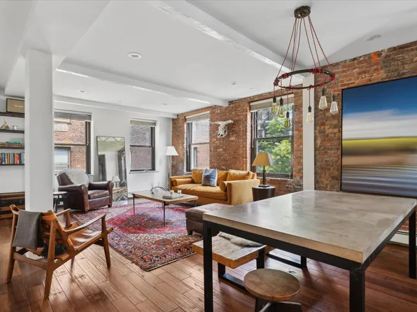 264 Water Street image 2 of 9