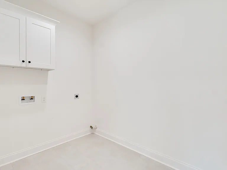 204 Benson Grove Dr — Photo 16
