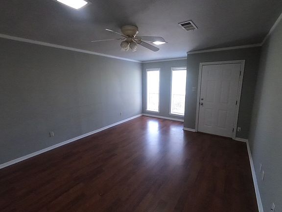 3rd image of 3006 Pierre Pl