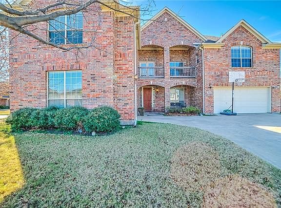 5th image of 3401 Forsythia Dr