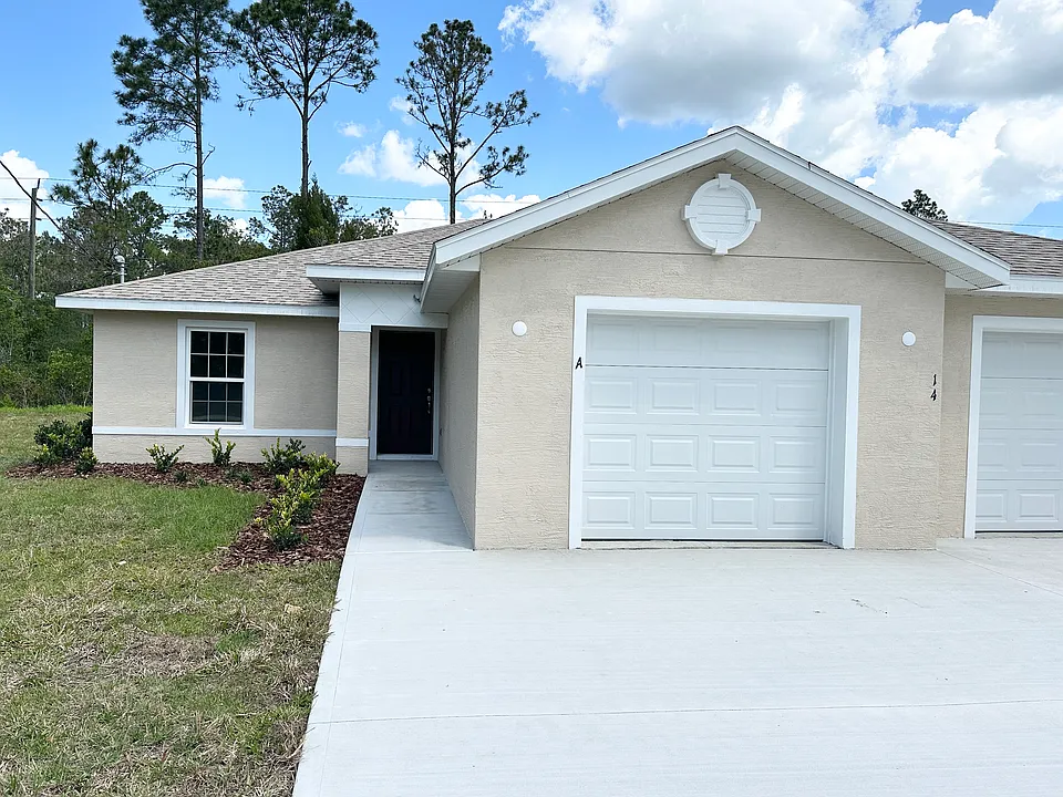14 Sleigh Bell Pl #A