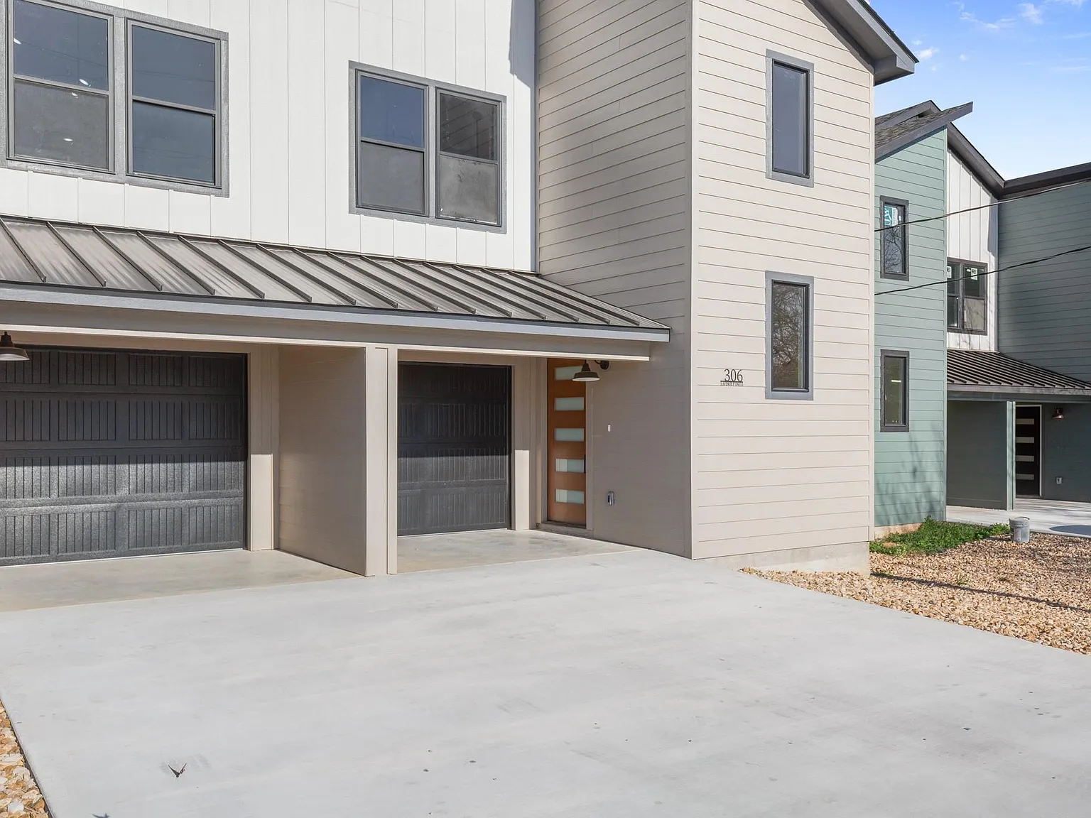 3 bed, 2.0 bath, 1500 sqft, $2,200 — Photo 4
