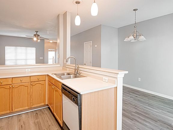 4th image of 6450 Mallard View Ln