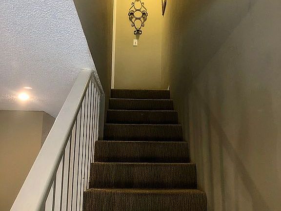 4th image of 1370 N Oakland Ave APT 4