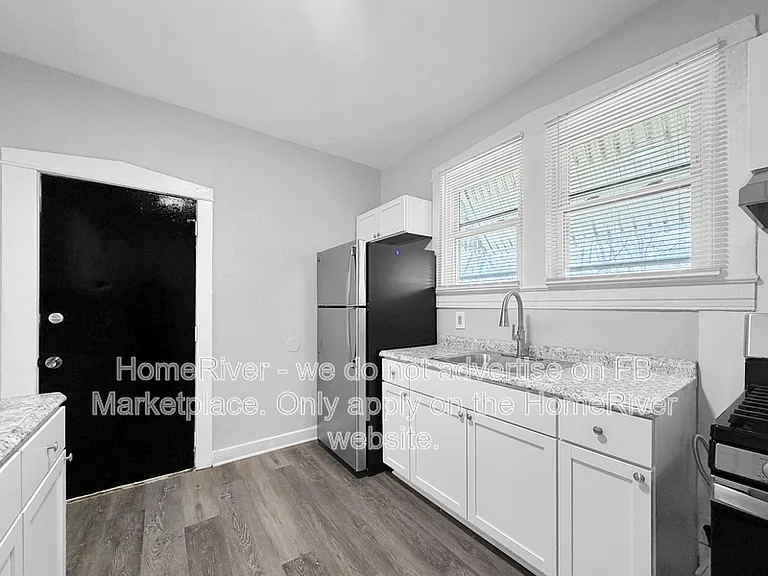 106 N 40th St — Photo 9