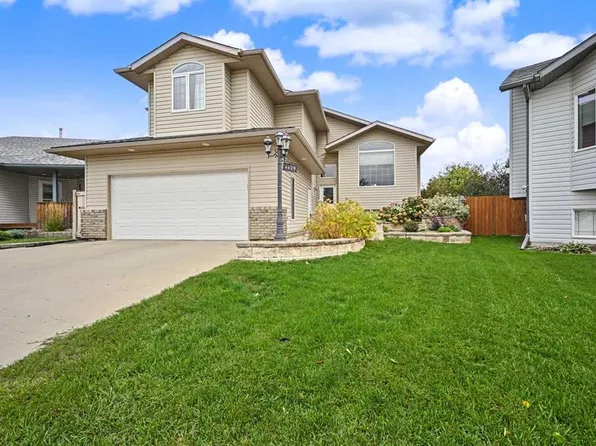 6629 SW 97th St, Grande Prairie, AB T8W 2W2