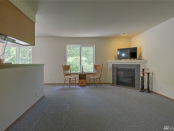 3rd image of 17941 W Clear Lake Blvd SE