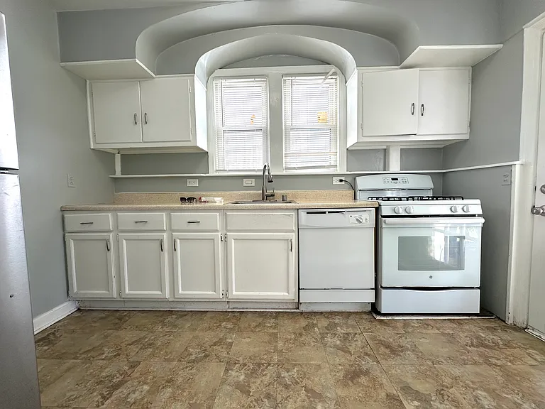 815 Violet Pl — Photo 9