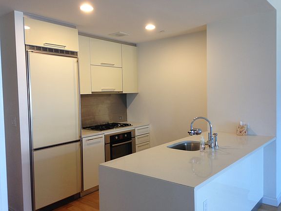 3rd image of 1102 49th Ave APT 3J