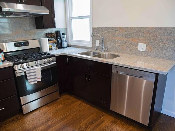 2nd image of 43 Guerrero St #43