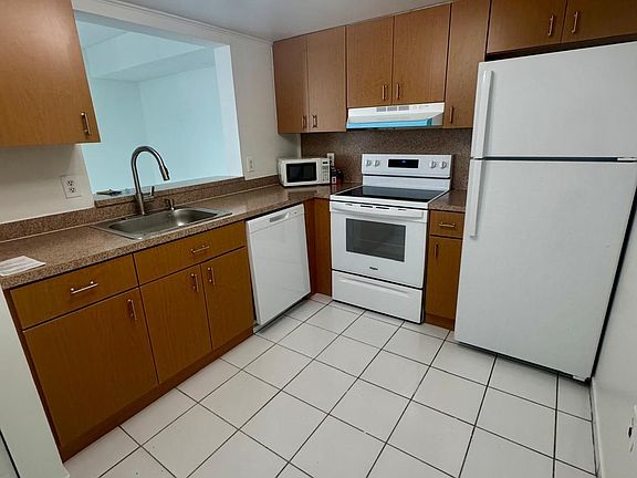 4th image of 2055 SW 122nd Ave APT 328