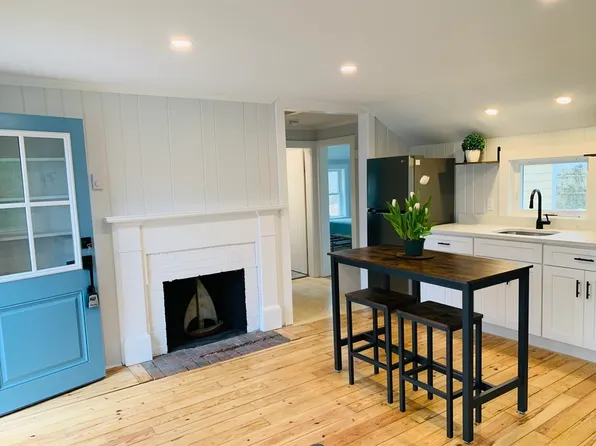 25 Lake Rd, West Yarmouth, MA 02673