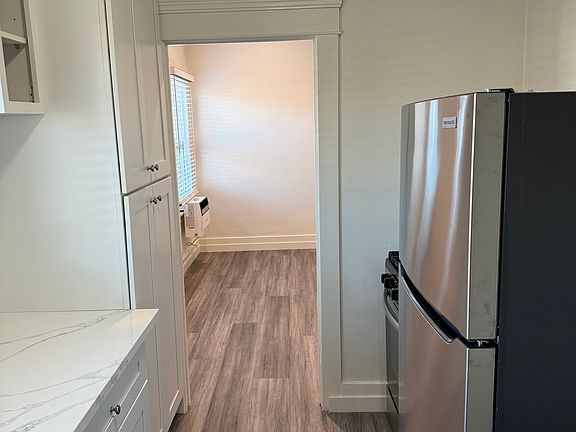 5th image of 1441 Edgecliffe Dr APT 22