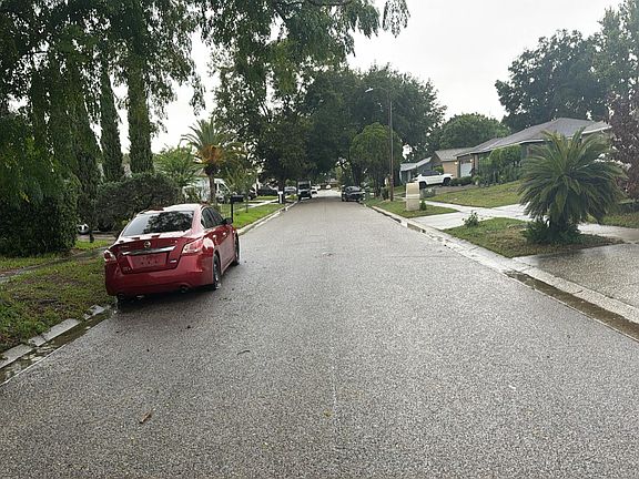 4th image of 7226 Jonquil Dr
