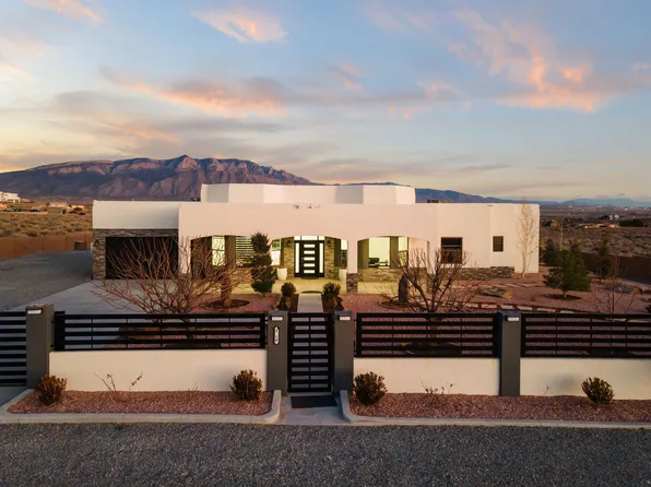 6316 La Paz Rd NE, Rio Rancho, NM 87144