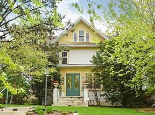 2126 Carter Ave, Saint Paul, MN 55108