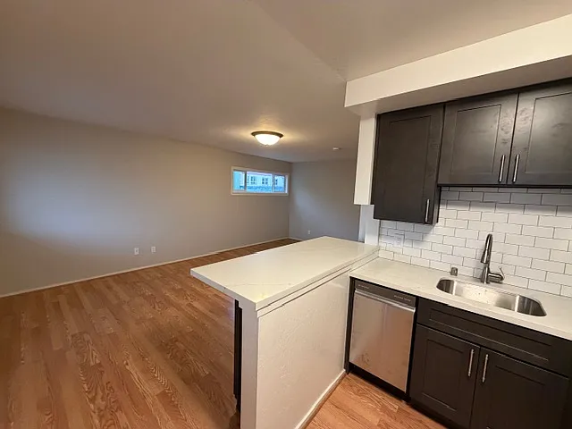 5 Ruth St #5 — Photo 6