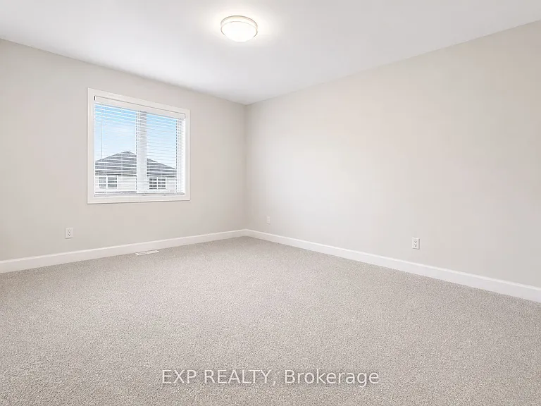 528 Lucent St — Photo 18