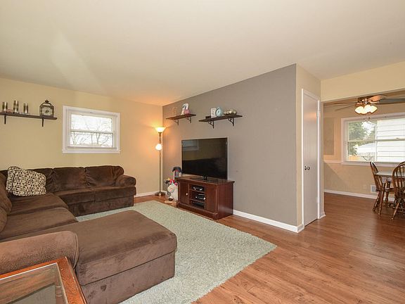 4th image of 5431 W Crawford Ave