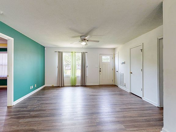 5th image of 401 Donna Dr