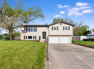 24420 S Edwin Dr, Channahon, IL 60410