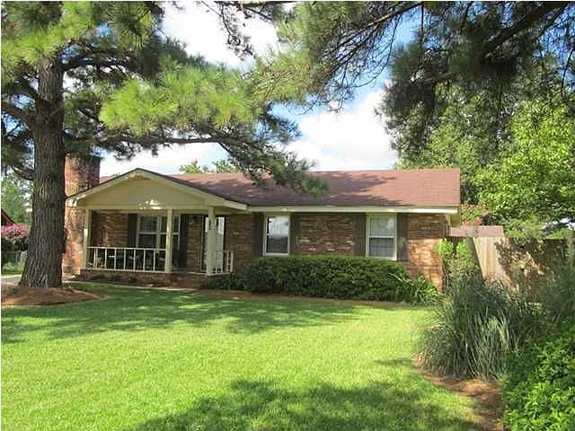 1st image of 120 Jefferson Ct