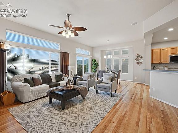4th image of 249 Homeland Ct