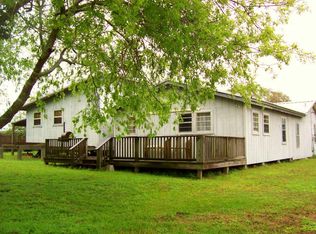 306 E Dallas Ave, Seadrift, TX 77983