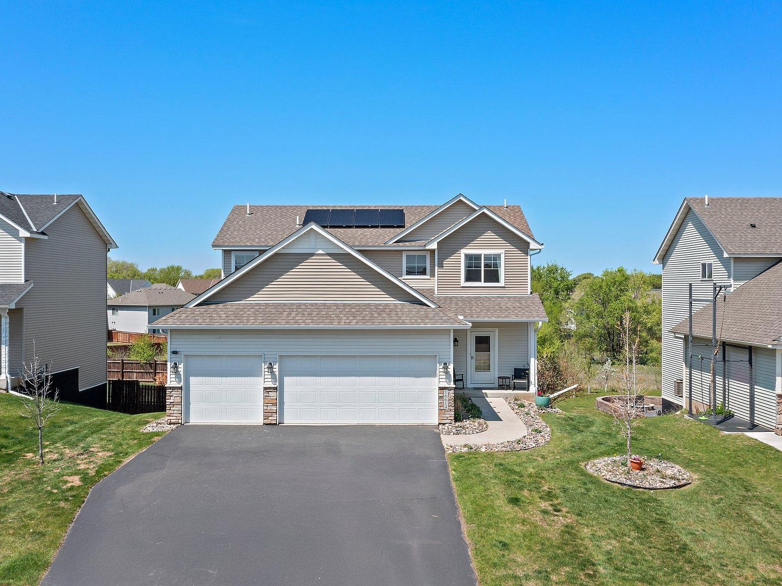 値下げ不可　house on the hill_ Parent Bag_Tile 16614 74th St NE, Otsego, MN 55330 | Zillow