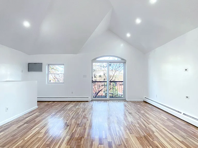 27-02 12th St #2 — Photo 1