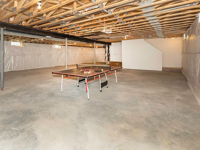 1858 Upland Dr — Photo 53