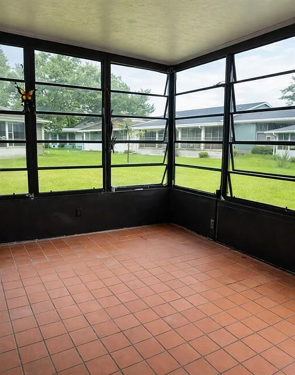 2 bed, 2.0 bath, 1287 sqft, $2,050 — Photo 2