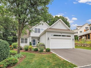 24 Windflower Ln, Shelton, CT 06484