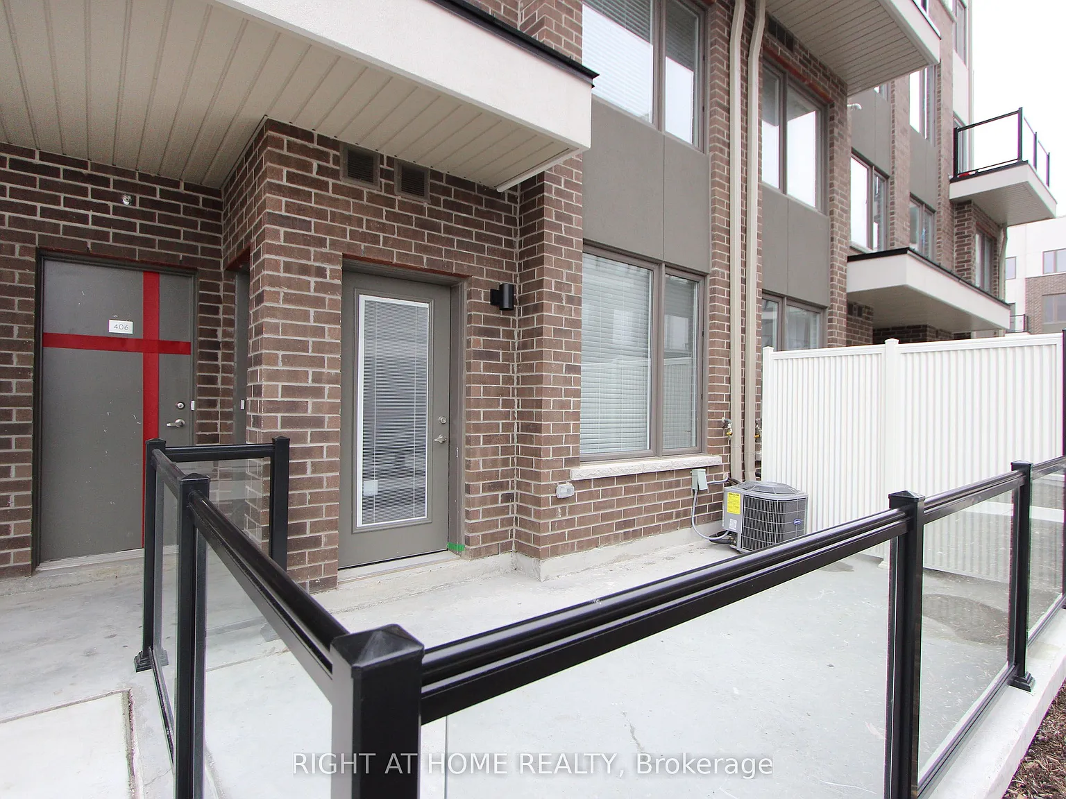 2 bed, $2,575 — Photo 3