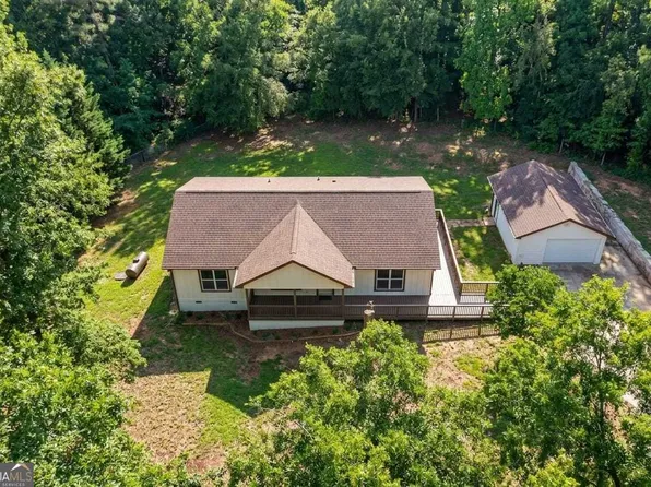 100 Willow Creek Dr, Locust Grove, GA 30248