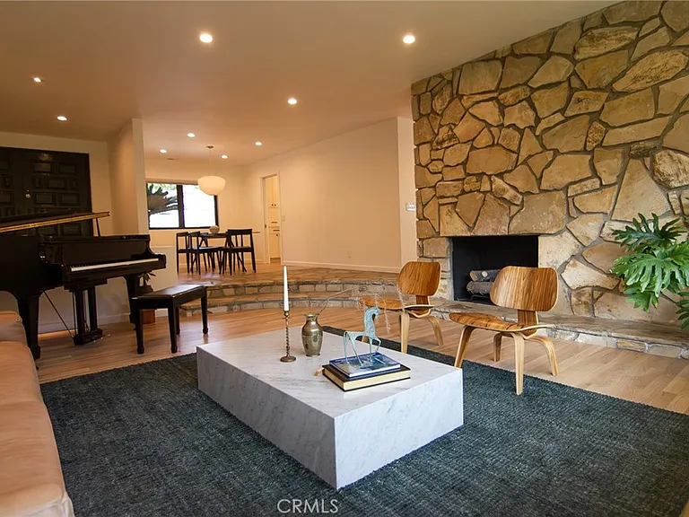 1310 J Lee Cir — Photo 6