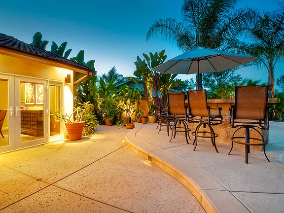 2nd image of 1169 San Julian Dr