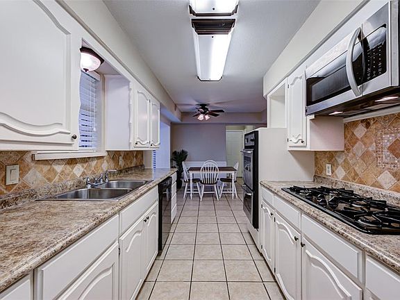 5th image of 9611 Meadowhill Dr
