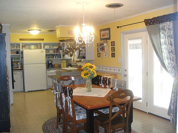 5th image of 4517 Alamo Dr