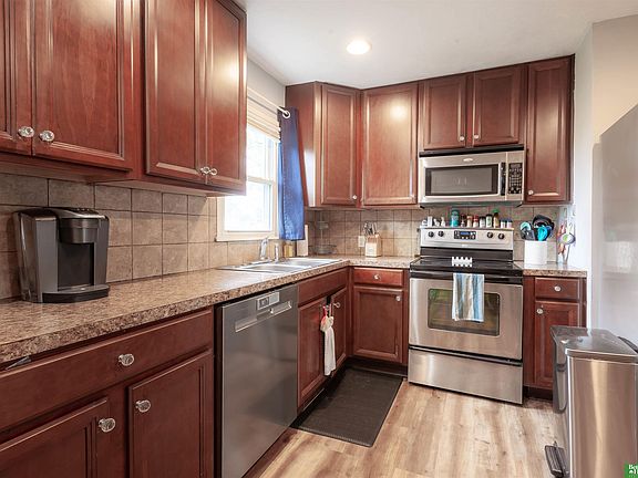 5th image of 7546 Joseph Ave
