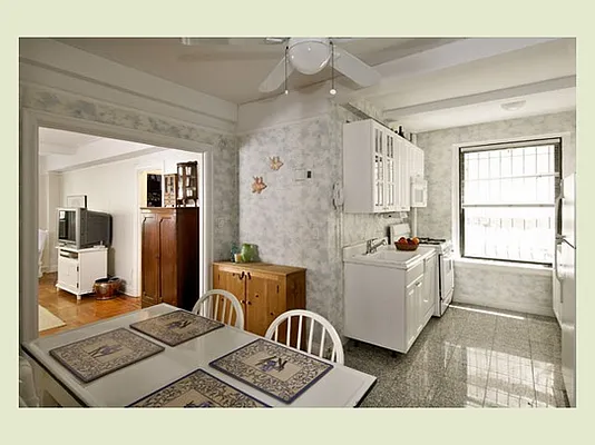 Sold by Stribling | media 2
