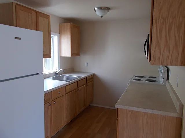 3619 94th St SW APT 2 photo 1